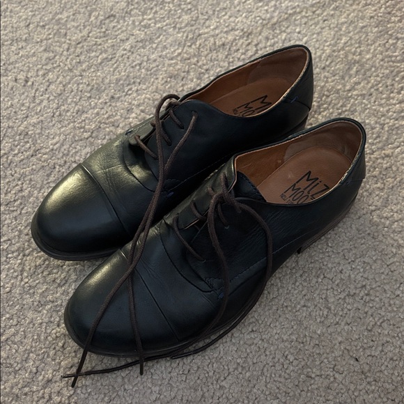 Miz Mooz Letty Black Leather Lace-Up Shoes size 8 - Picture 1 of 8